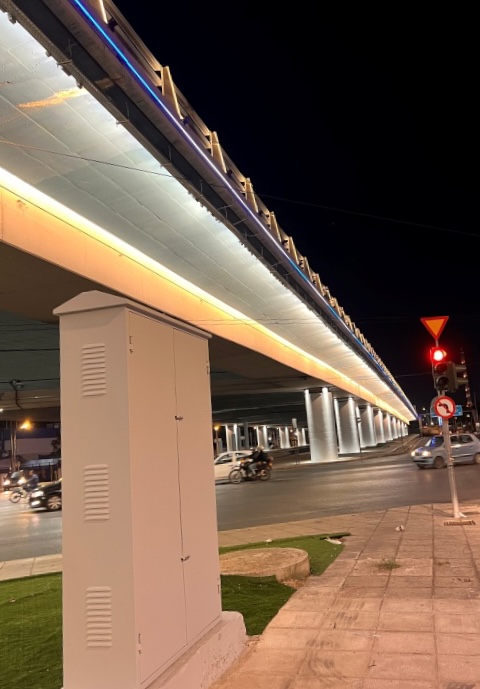 Νέα φώτα και καλλωπισμός στη γέφυρα της Π. Ράλλη 